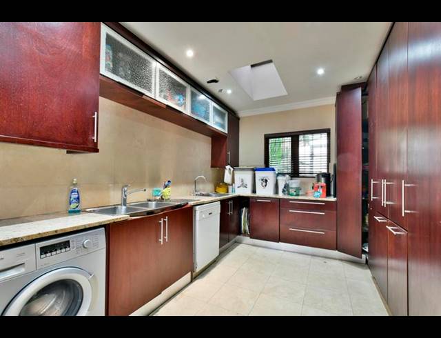 5 BEDROOM HOUSE FOR SALE IN MORNINGSIDE